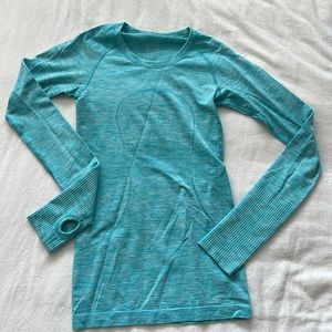 Turquoise long sleeve Lululemon top